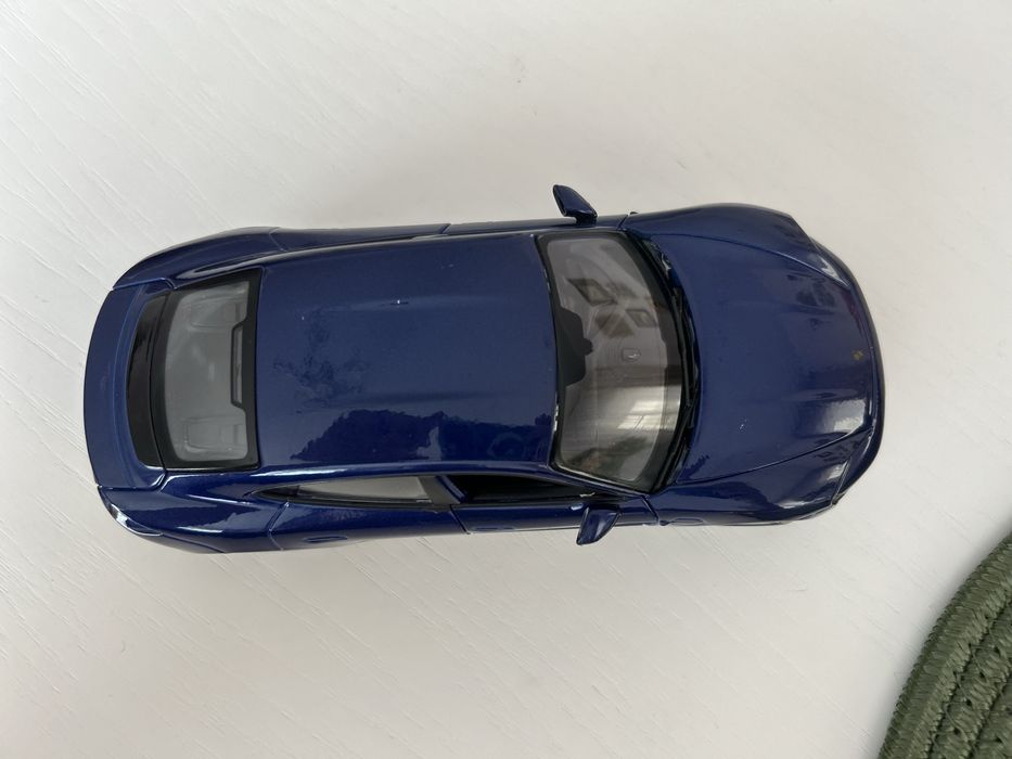 Bburago Macheta auto Porsche Taycan 1/24