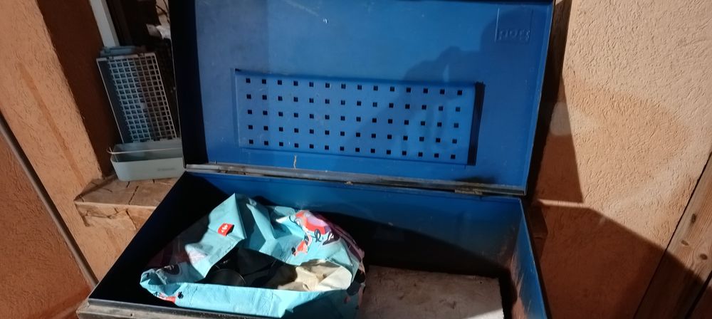 Cutie metal scule lada scule