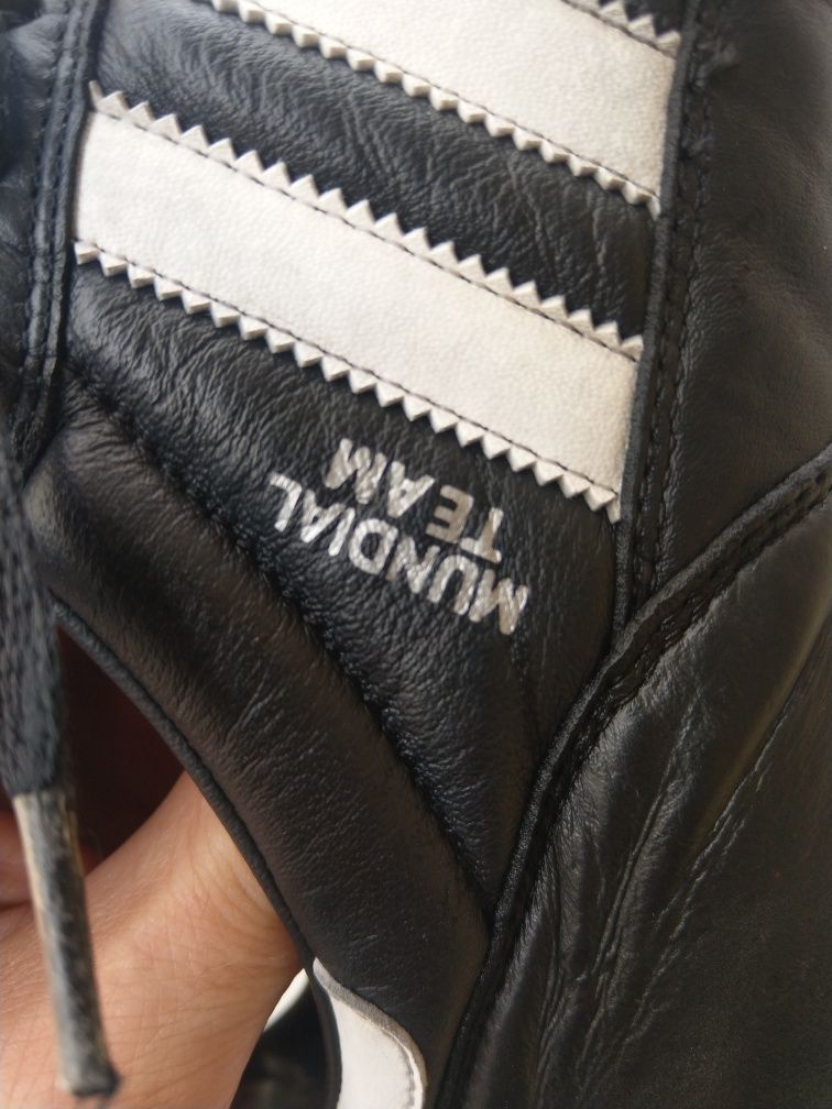Стоножки Adidas Copa Mondial.  42нм. 26,5см.