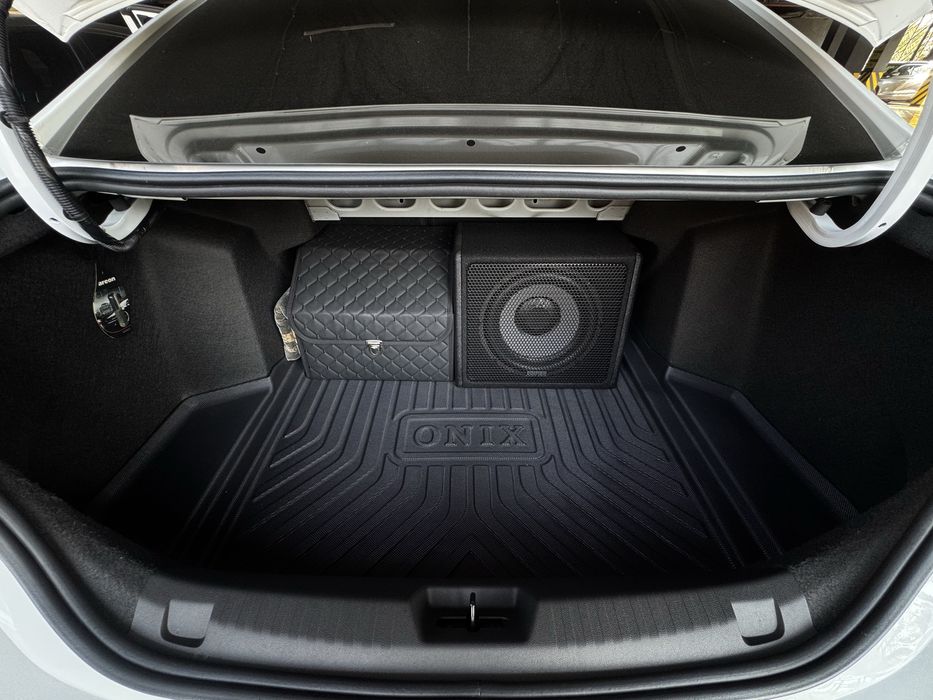 Chevrolet Onix Redline