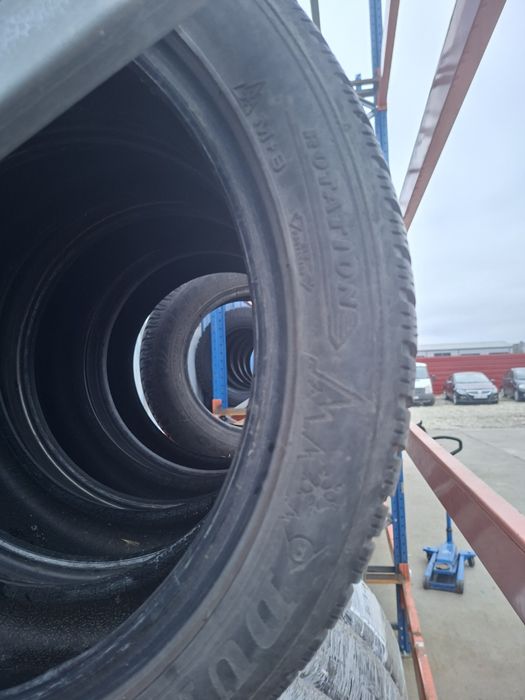 Anvelope m+s cu fulg pe ele 205 50 r17 Dunlop