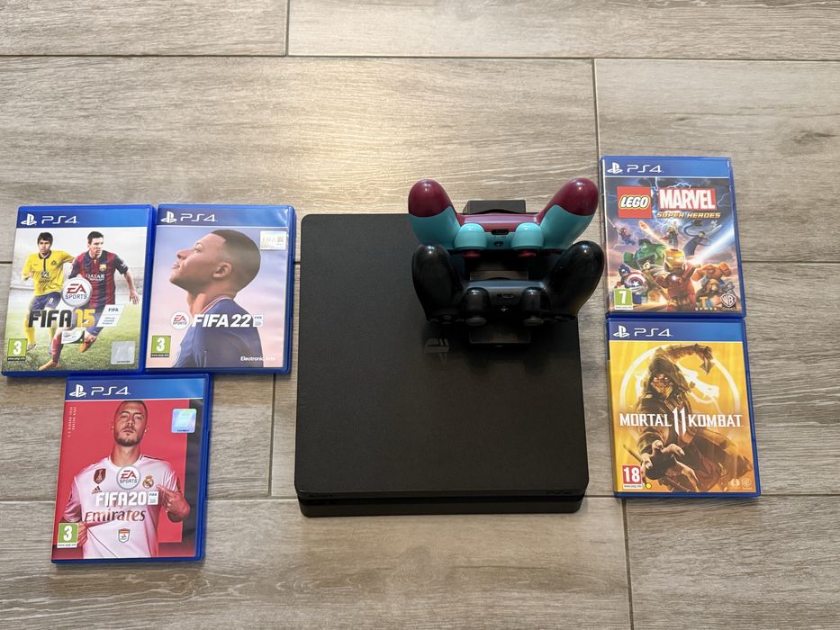 Vand PlayStation 4,500 GB