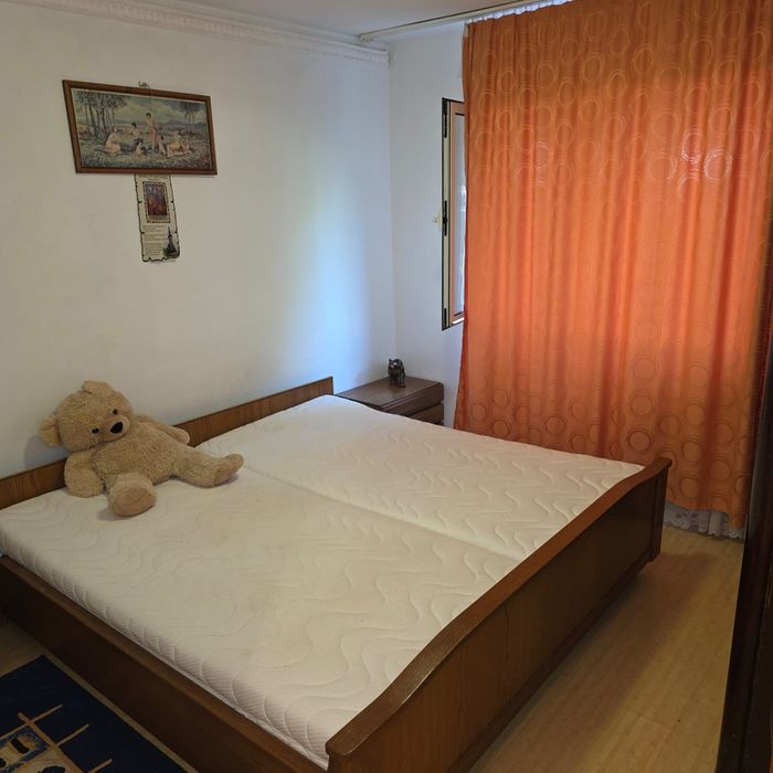 Închiriez apartament mobilat, utilat, piața Nord Ploiești.