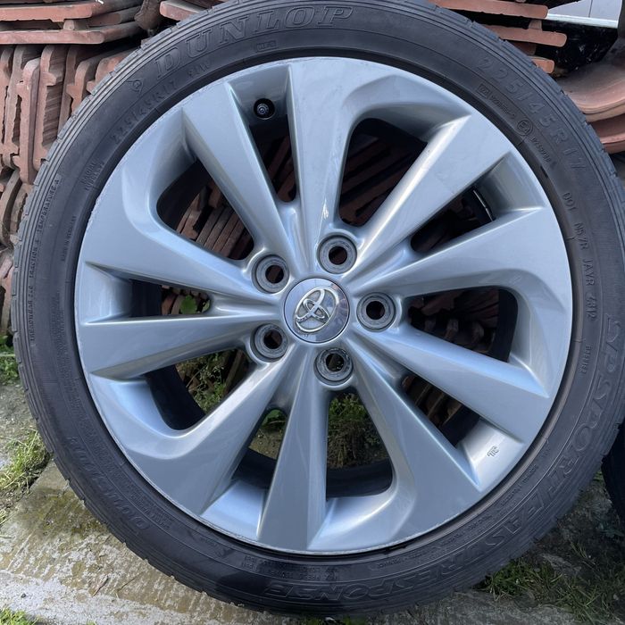 Jante Toyota Auris Avensis Corolla 5x114.3 17”