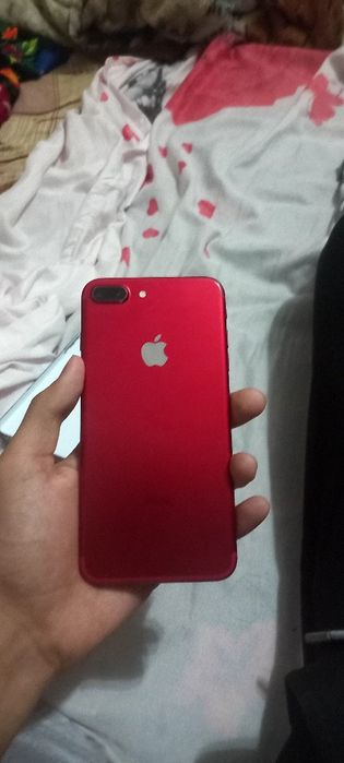 Iphone 7plyus red