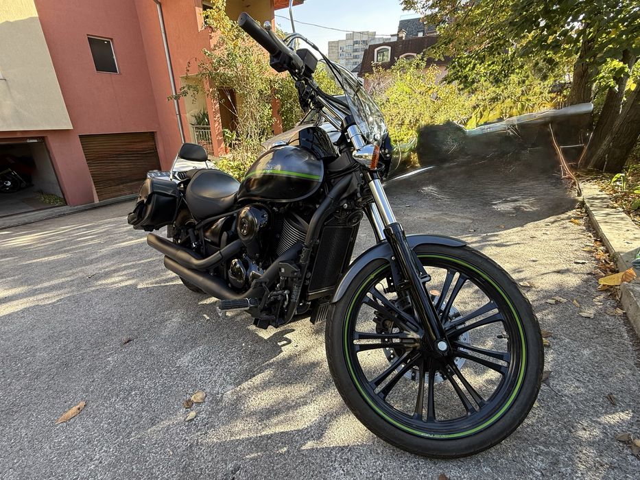 Kawasaki Vulcan Custom 900 – мотор за ценители!