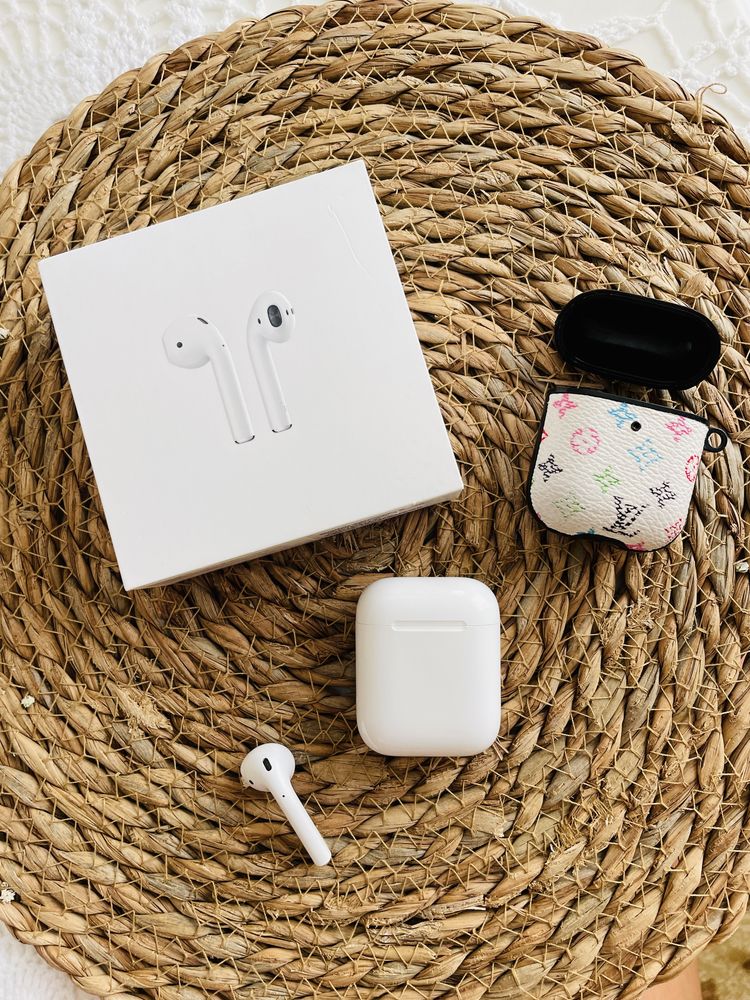 Airpods 2 в отличном состоянии