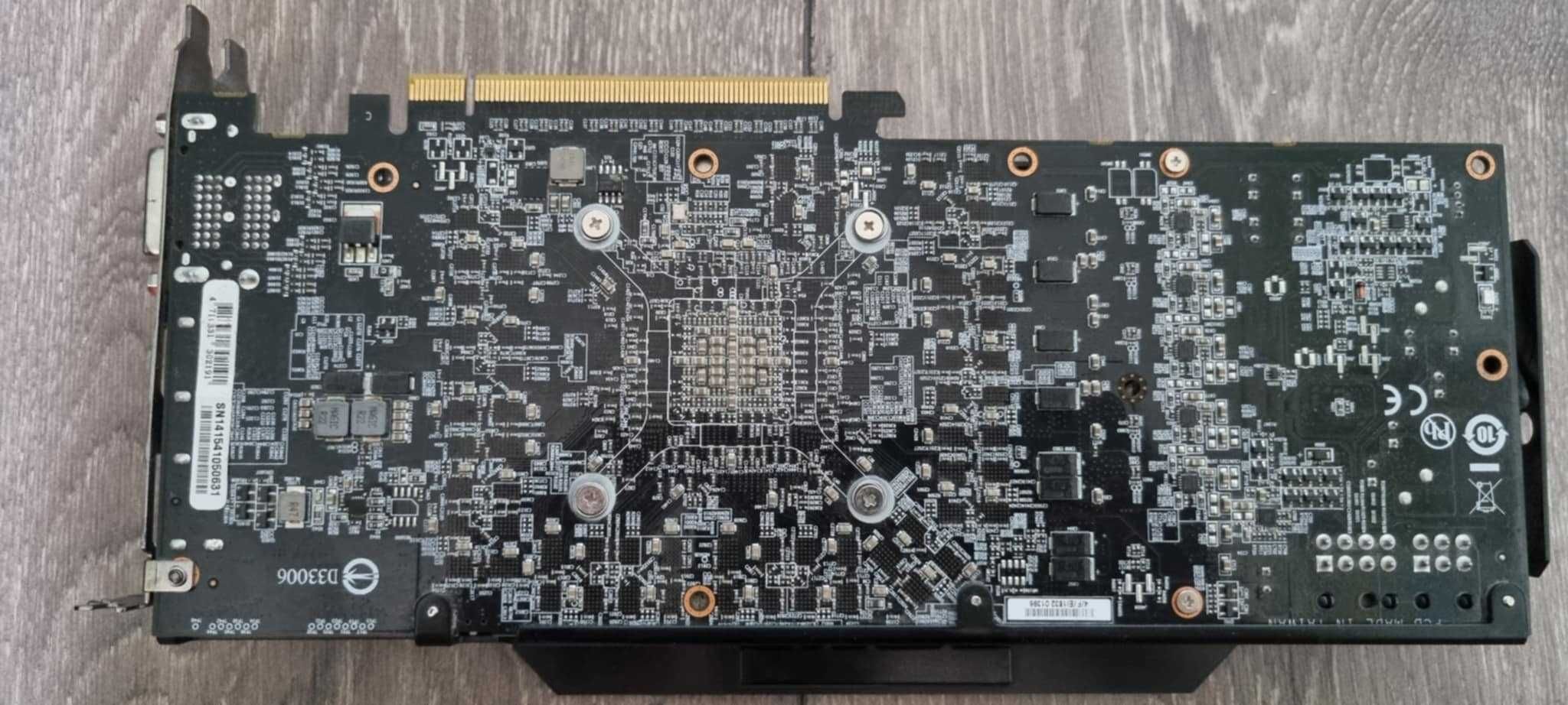 Видео карта Gigabyte R9 290 Windforce