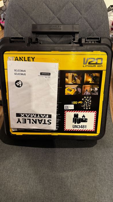 К-т уд.винтоверт и ръчен циркуляр Stanley FatMax V20 безчетков