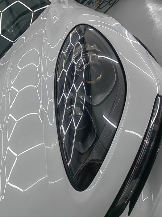 Polish faruri și folie de protecție