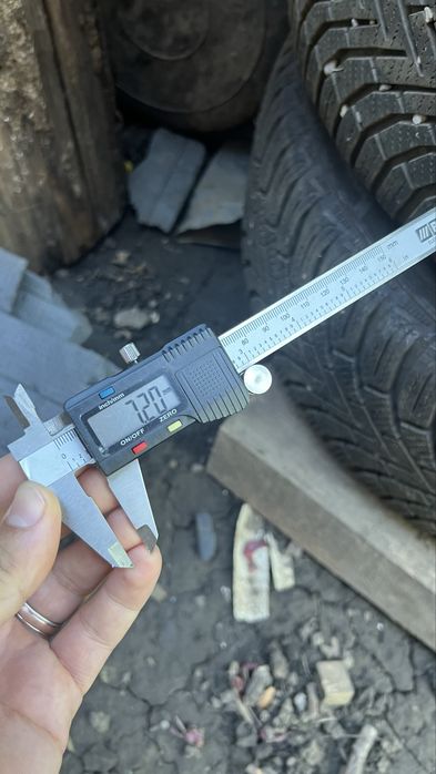 Anvelope iarna 215 65 r16 2023