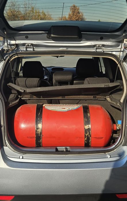 Spark avtomat Sotiladi srochna