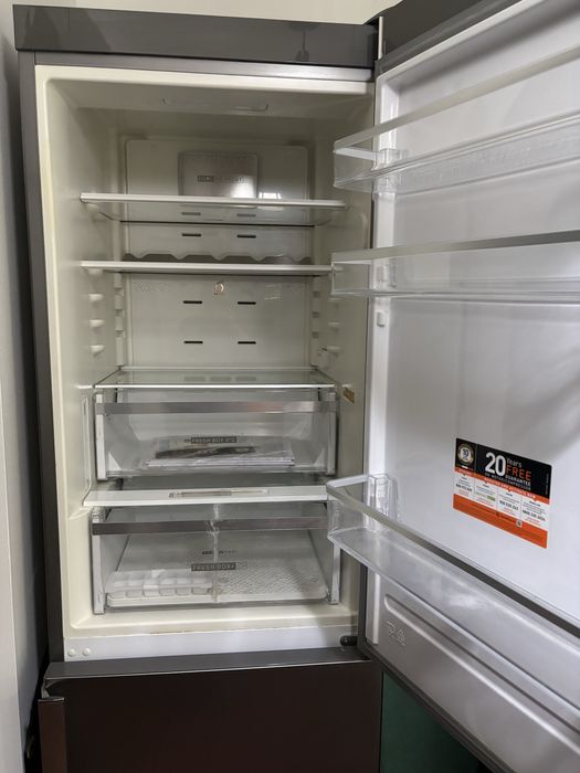 Vand frigider sau schimb cu uscator rufe