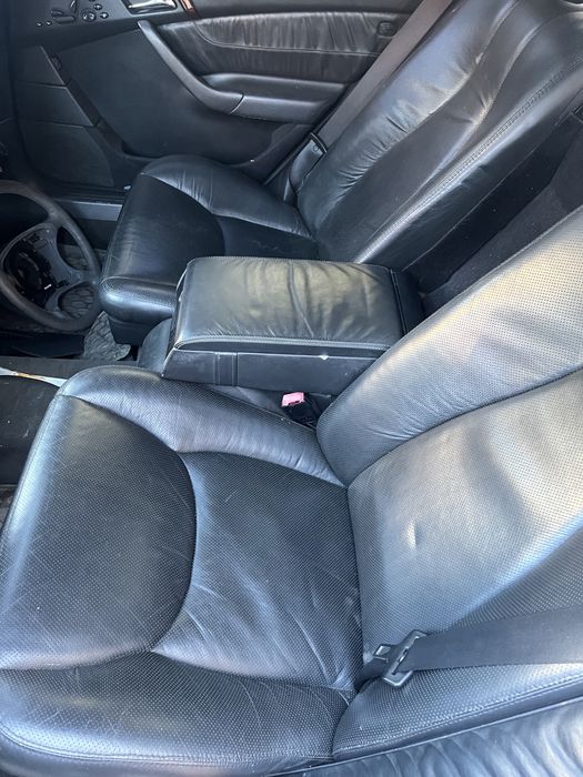 Седалки за Мерцедес w 220