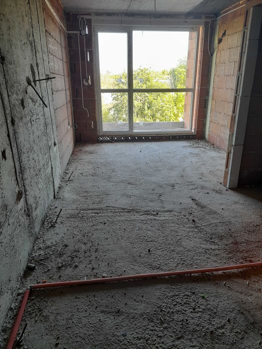 Едностаен от СОБСТВЕНИК