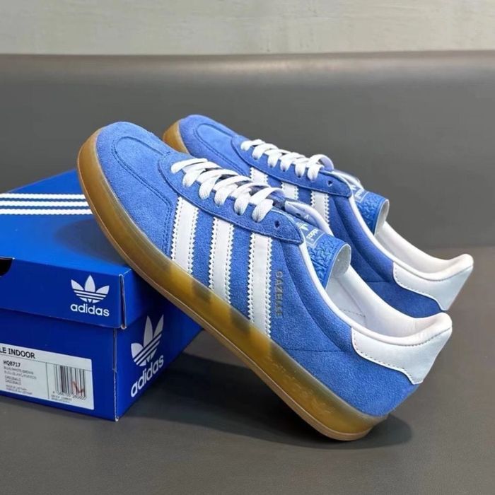 Кроссовки Adidas