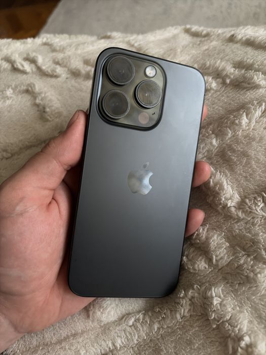 Продам iphone 15 pro