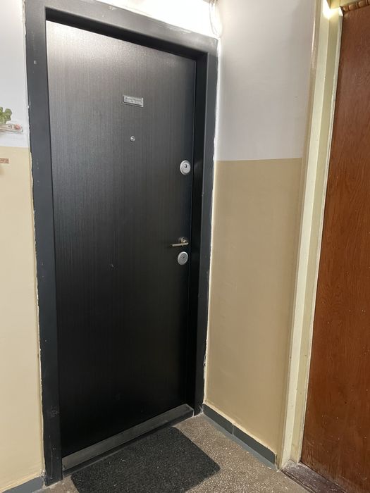 De inchiriat apartament 2 camere decomandat, str. Huedin,sector 4 !!!