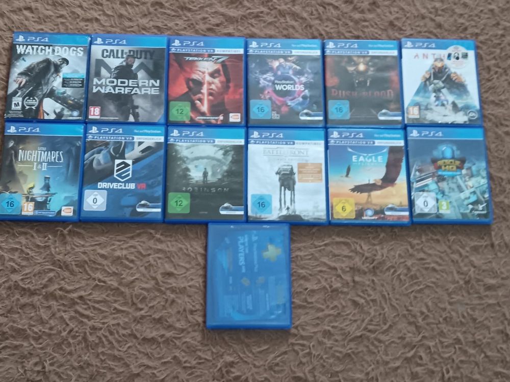 Ps4 + Ochelari VR si 14 jocuri . Starea super