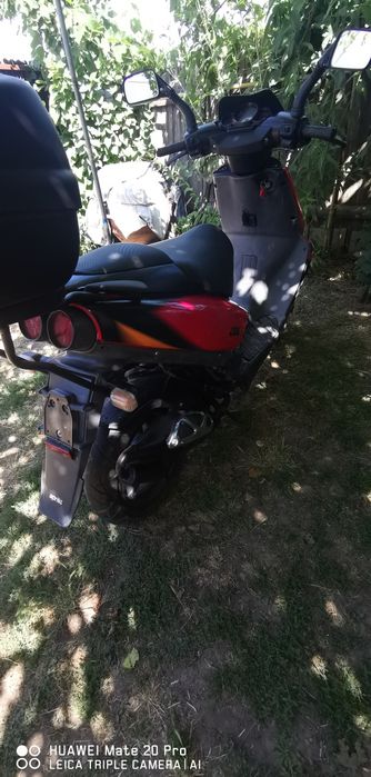 Scuter Aprilia RS