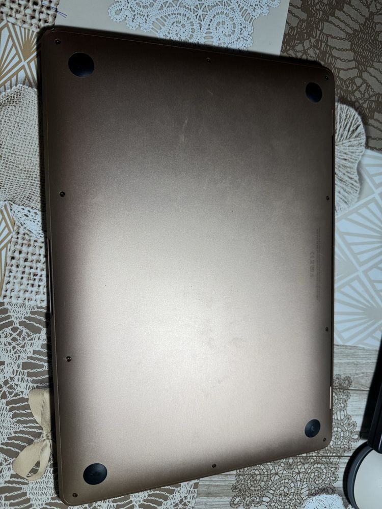 macbook air 2020 icloud bulgan zapchastga sotiladi