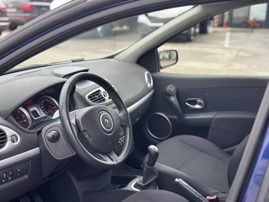 Renault clio 3 an fabricatie 2006/km:139000/1,5 diesel