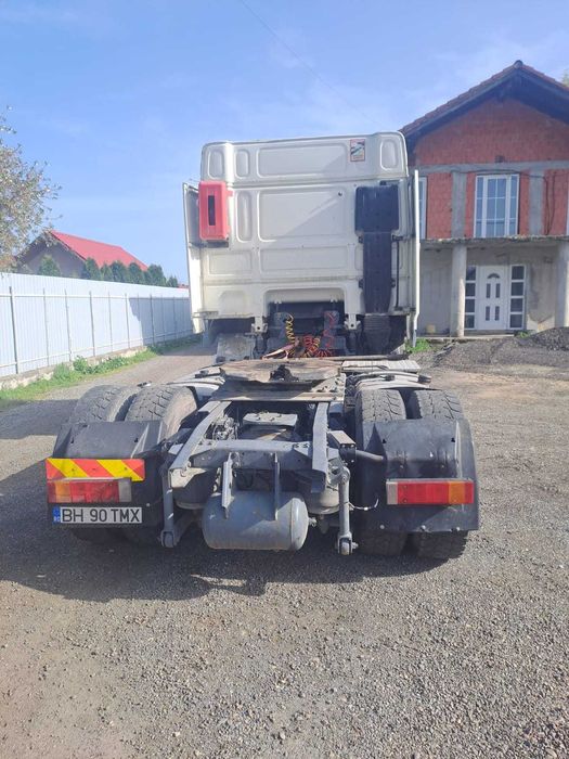 Vand sau dezmembrez daf xf