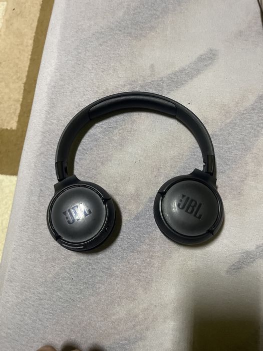 casti jbl tune 520bt