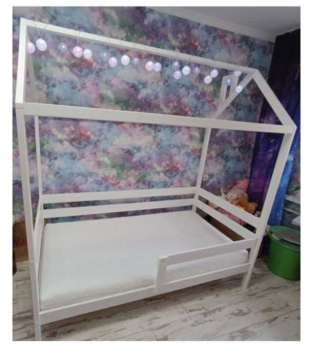 Продам кровать-домик