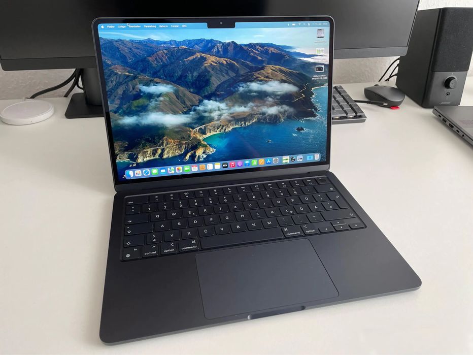 Macbook air m2 16gb