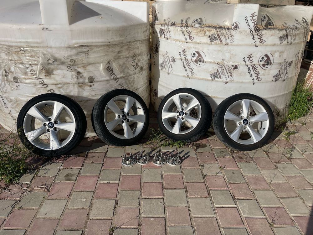 Диски camry R18.