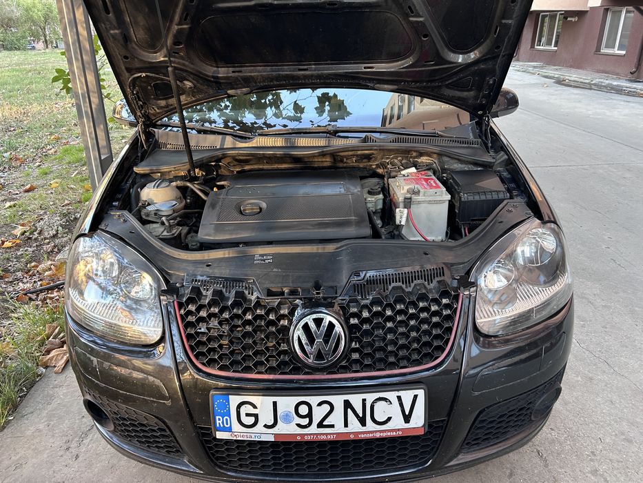 Volkswagen Golf 5 – 1.4 16V, 75CP – 2004 – 2.500€