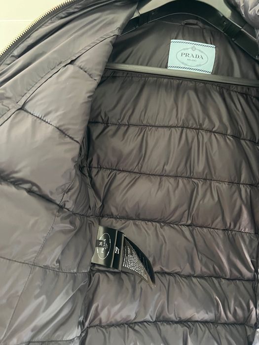 Geaca de puf Prada