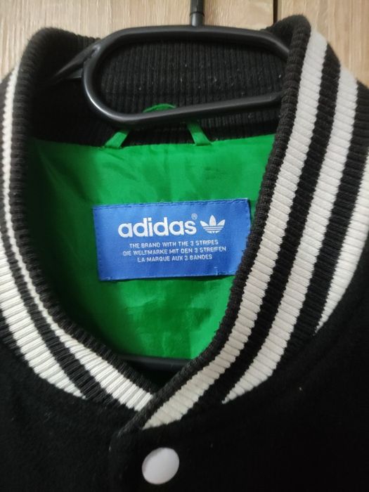 Jacheta vintage Adidas mărime L