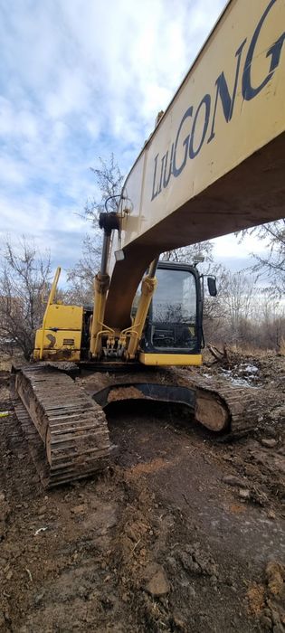 Экскаватор гусеничный