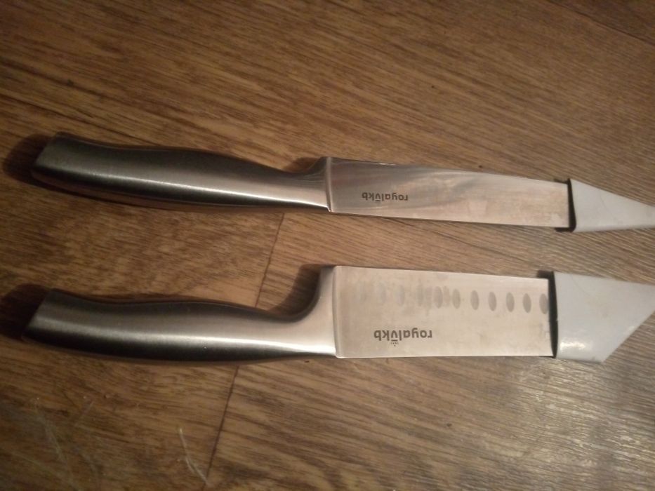 Продам ножи поварские каждая по 7000тг...