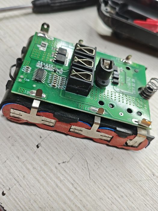 Аккумуляторя для шуруповерта