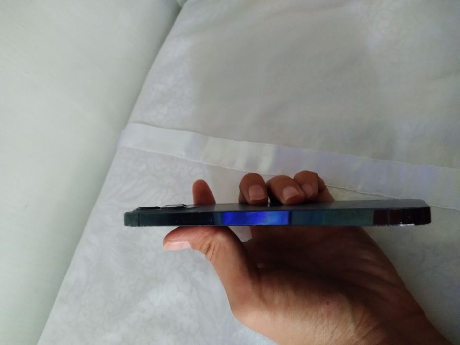 Iphone 12 pro max 256g orqa krishka singan ekran batareka alishgan