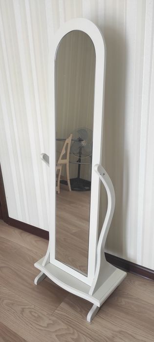 Продам белое интерьерное зеркало