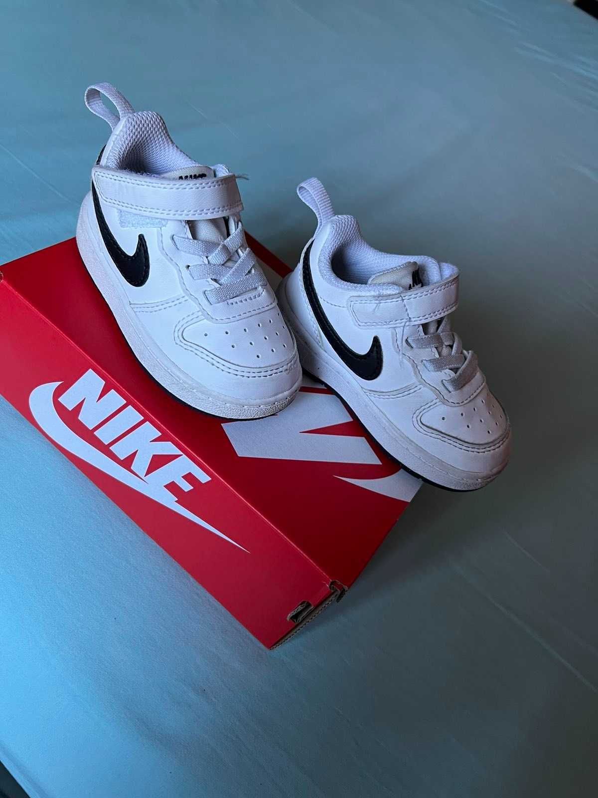Детски маратонки Nike Court Borough Low Recraft (TD) EU21