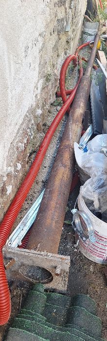 Продавам Стълб за Връзване на Кабели