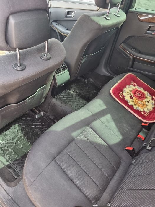 Vand Mercedes E220