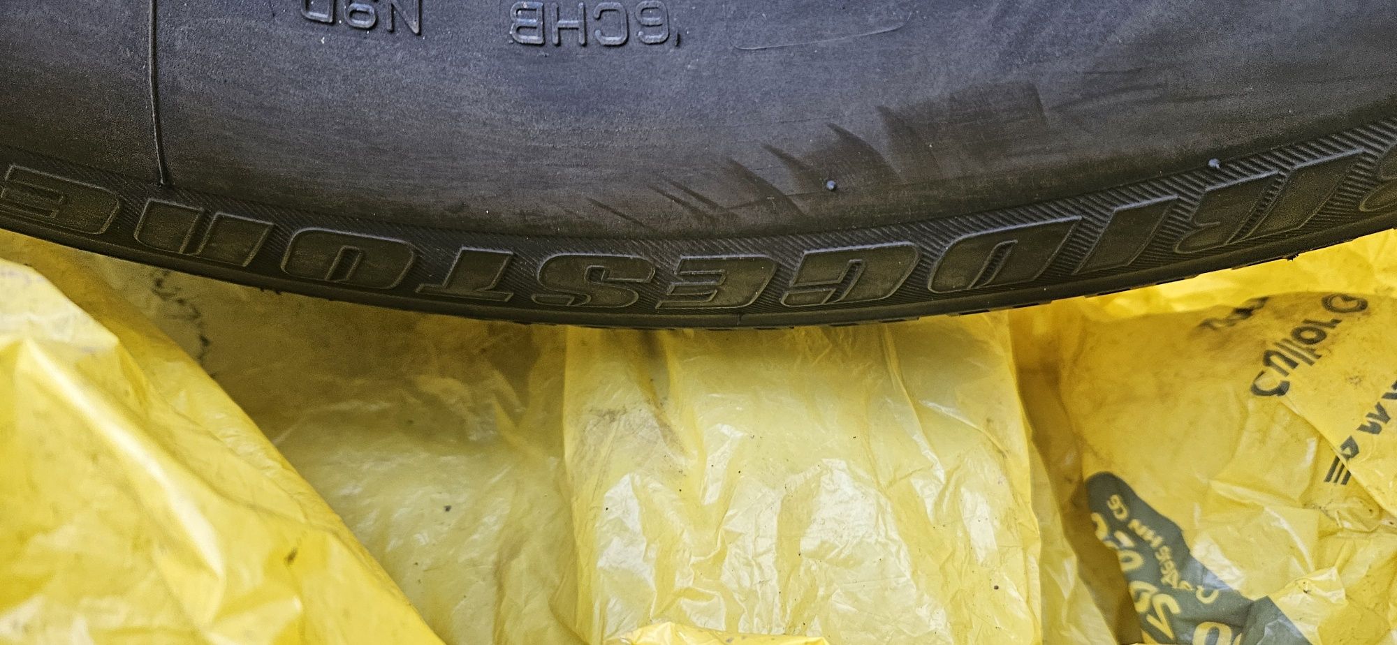 215/65/16 bridgestone blizzak 7.26 мм 2 бр.