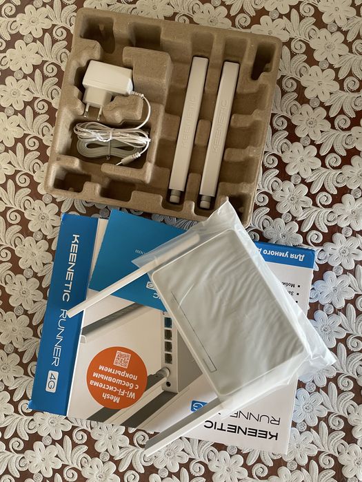 Интернет антенна. Работает от любого оператора.