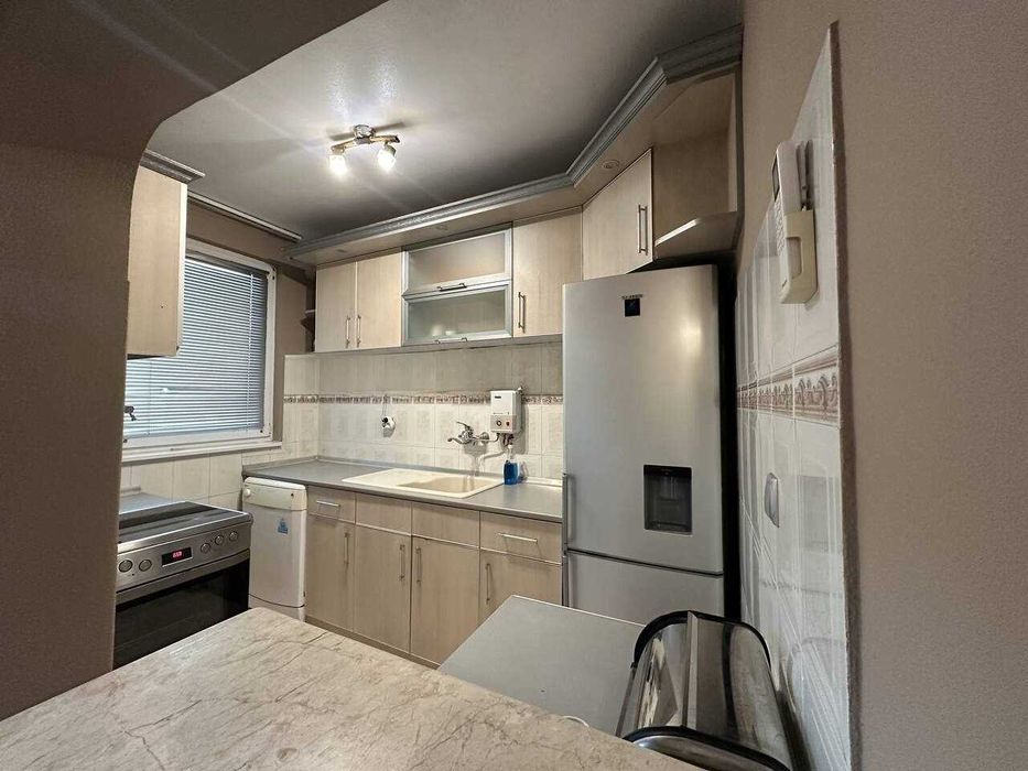 Дава се под наем Многостаен апартамент в Асеновград - 120 кв.м за 350 € - Снимка #4