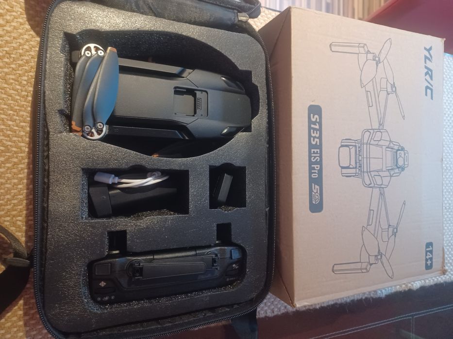 Vând  dronă S135 ELS Pro