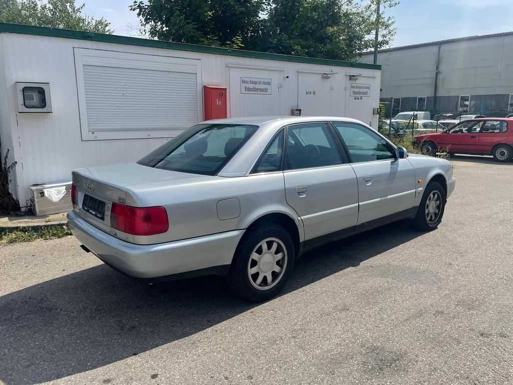 НА ЧАСТИ! Audi A6 C4 2.6i Quattro 4x4 150 кс. 1996 седан климатик