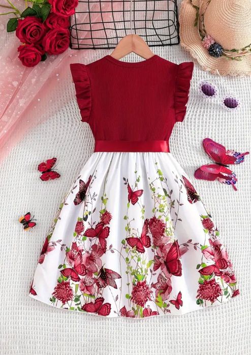 Платья для девочек синее красное  зелёное на 10-12 лет рост 130-160