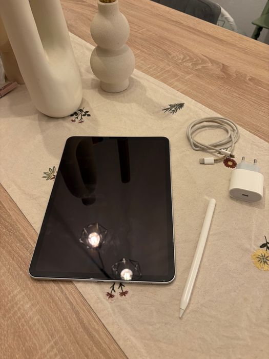 Ipad Pro 11 inch 2018, 64 Gb cu Apple Pencil