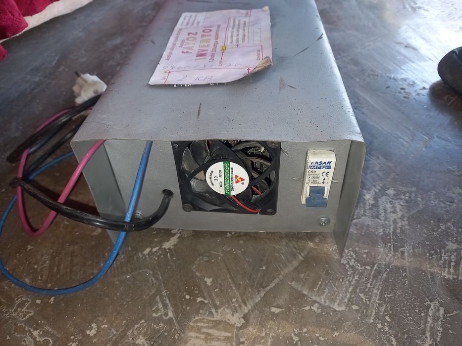 Fayoz invertor   12v> 220v  2kw